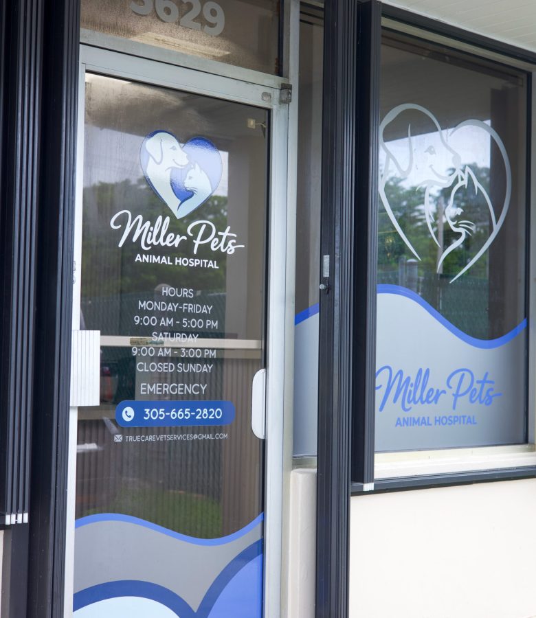 Front entrance of Miller Pets Animal Hospital at 5629 SW 107th Ave, Miami